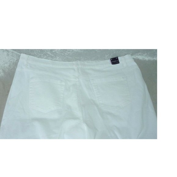 Women's Capris Gloria Vanderbilt Amanda Denim size 24W NEW - Picture 5 of 5